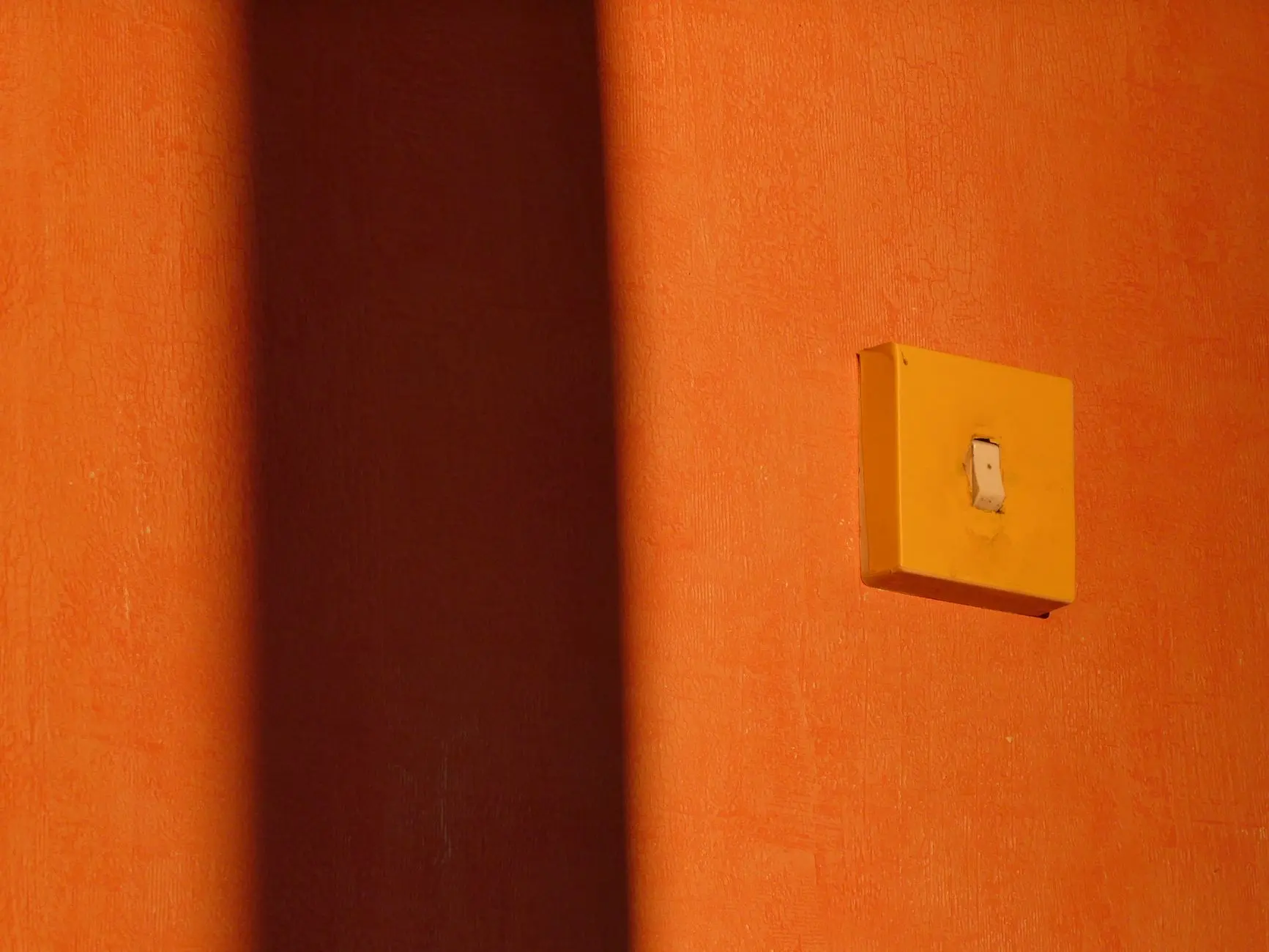 PLC控制柜与数据采集终端在产线透明化中的协同应用方案