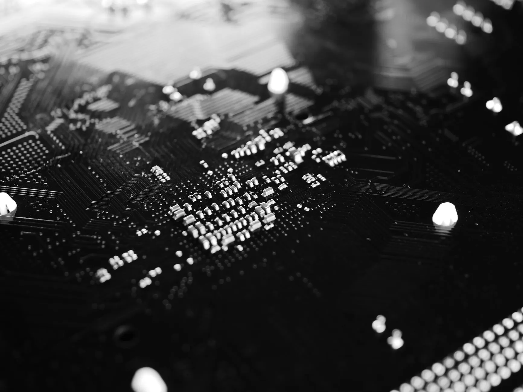 PLC控制柜与数据采集终端在工业设备联网中的协同应用
