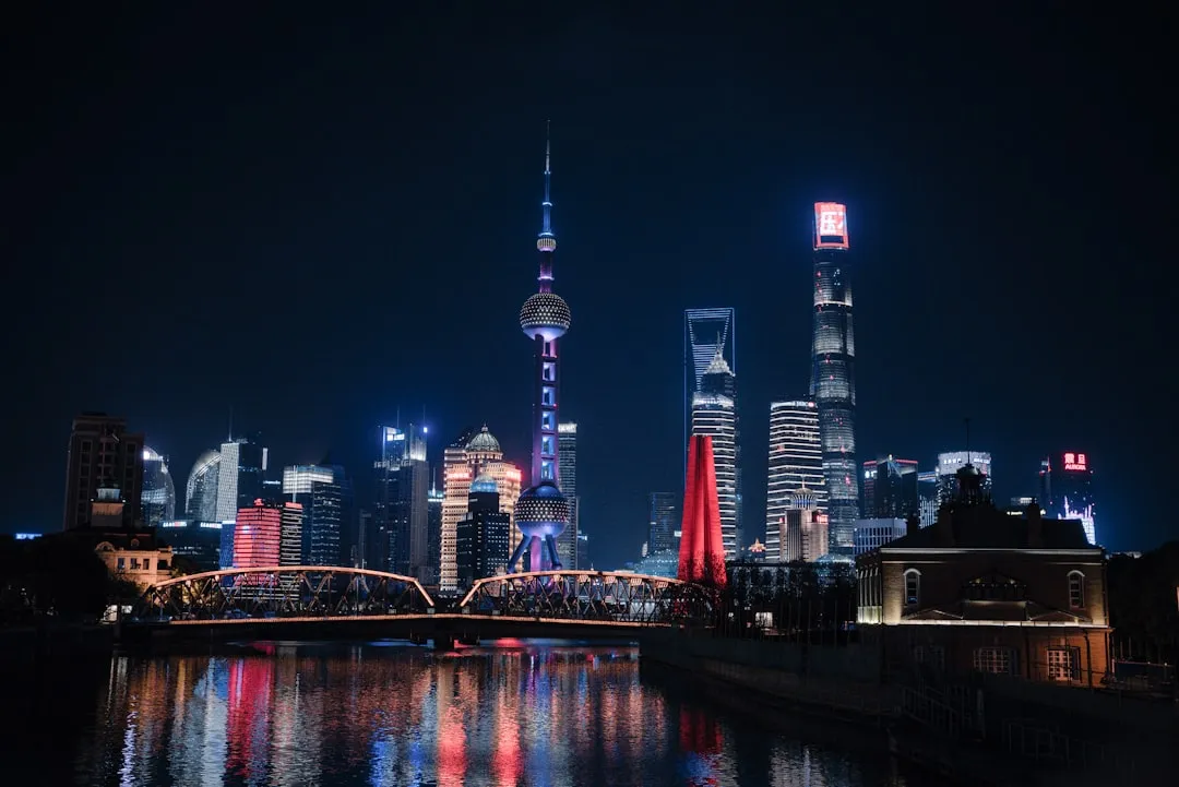 PLC控制柜与数据采集终端在老旧产线智能化改造中的联合应用方案