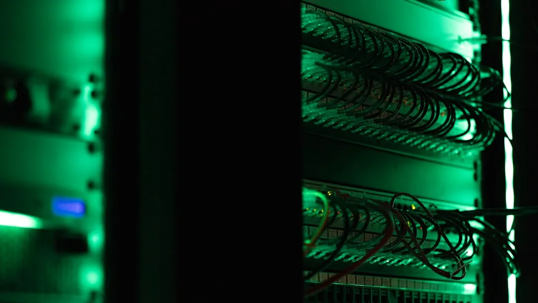 PLC控制柜与数据采集终端在产线监控中的协同应用解析