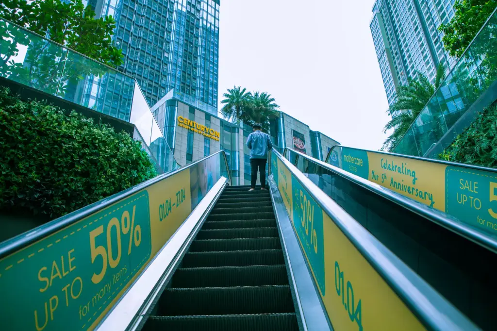 PLC控制柜与数据采集终端在工业产线中的集成应用解析